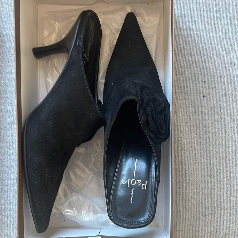 Paolo Black Heels Sleek Minimalist Design